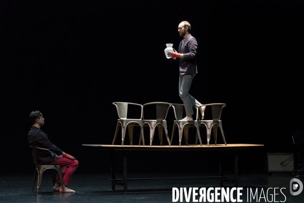 Blow The Bloody Doors Off ! de Catherine Diverrès