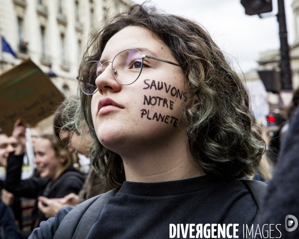 Urgence Climatique - Les Jeunes en Greve - Paris 15.03.2019