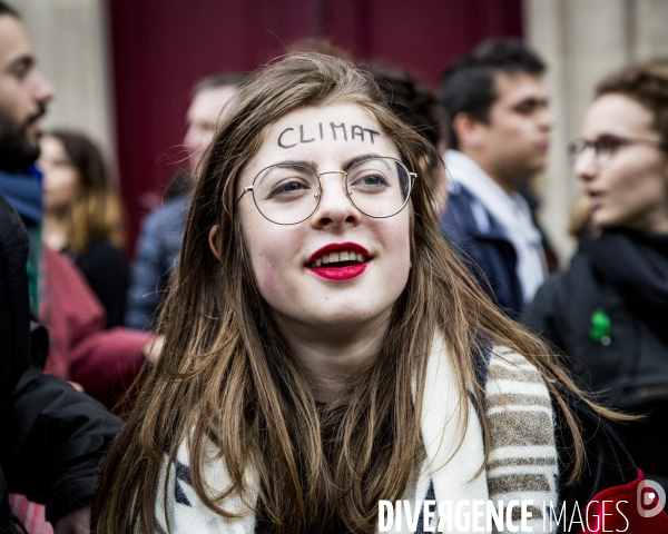 Urgence Climatique - Les Jeunes en Greve - Paris 15.03.2019