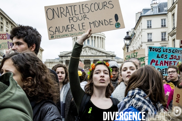 Urgence Climatique - Les Jeunes en Greve - Paris 15.03.2019