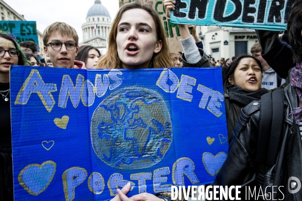 Urgence Climatique - Les Jeunes en Greve - Paris 15.03.2019