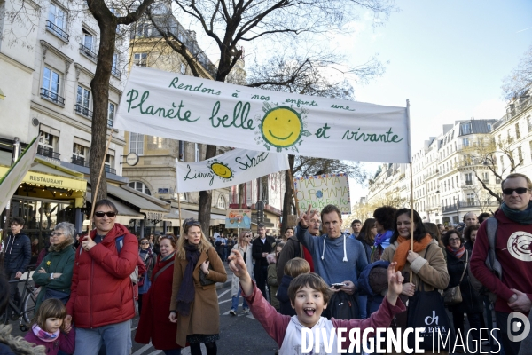 Marche du siècle pour le climat, étudiants, scolaires, enfants. March of century for climate, with youth.