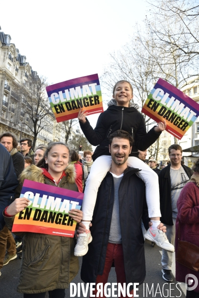 Marche du siècle pour le climat, étudiants, scolaires, enfants. March of century for climate, with youth.