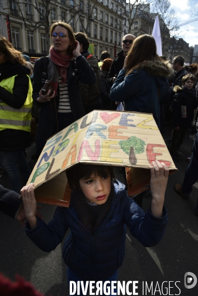 Marche du siècle pour le climat, étudiants, scolaires, enfants. March of century for climate, with youth.