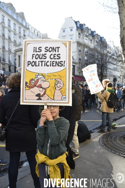 Marche du siècle pour le climat, étudiants, scolaires, enfants. March of century for climate, with youth.