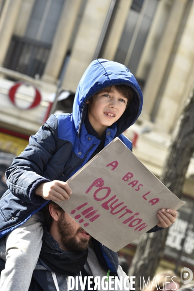 Marche du siècle pour le climat, étudiants, scolaires, enfants. March of century for climate, with youth.