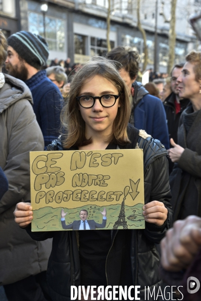 Marche du siècle pour le climat, étudiants, scolaires, enfants. March of century for climate, with youth.