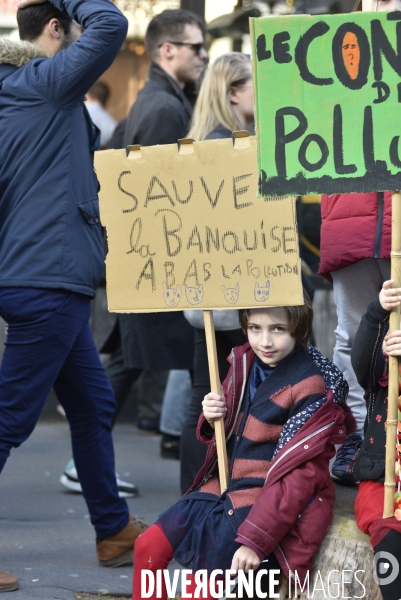 Marche du siècle pour le climat, étudiants, scolaires, enfants. March of century for climate, with youth.