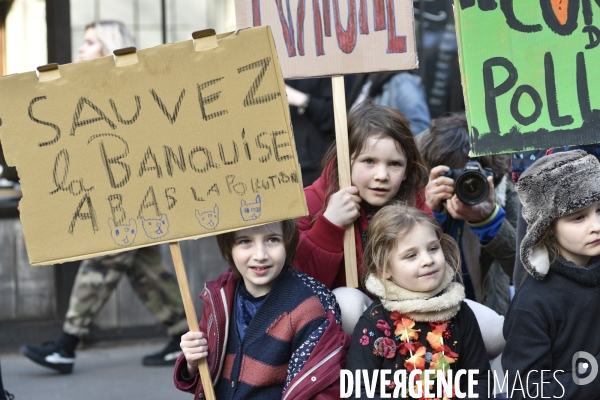 Marche du siècle pour le climat, étudiants, scolaires, enfants. March of century for climate, with youth.