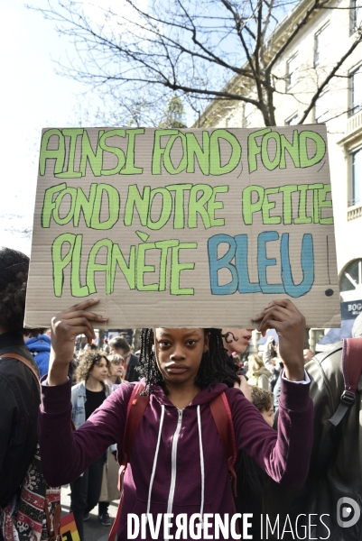 Marche du siècle pour le climat, étudiants, scolaires, enfants. March of century for climate, with youth.