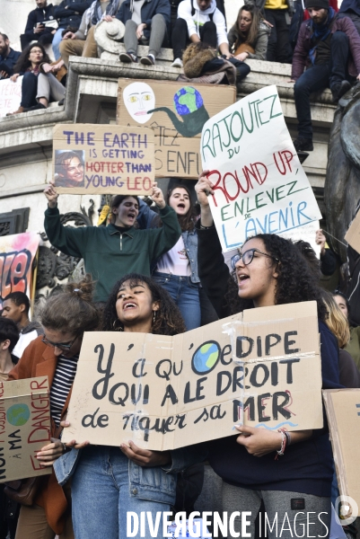 Marche du siècle pour le climat, étudiants, scolaires, enfants. March of century for climate, with youth.
