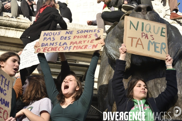 Marche du siècle pour le climat, étudiants, scolaires, enfants. March of century for climate, with youth.