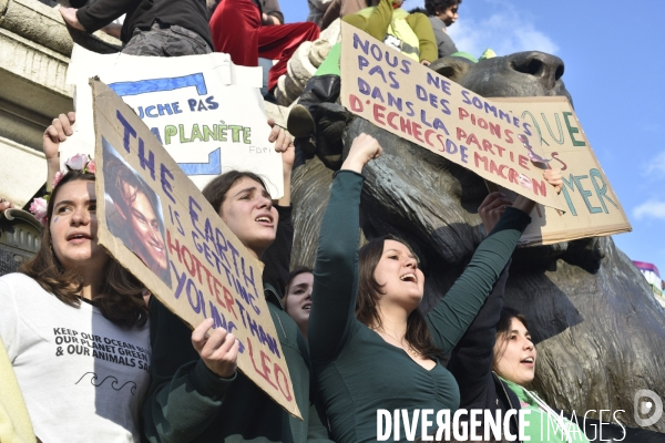 Marche du siècle pour le climat, étudiants, scolaires, enfants. March of century for climate, with youth.