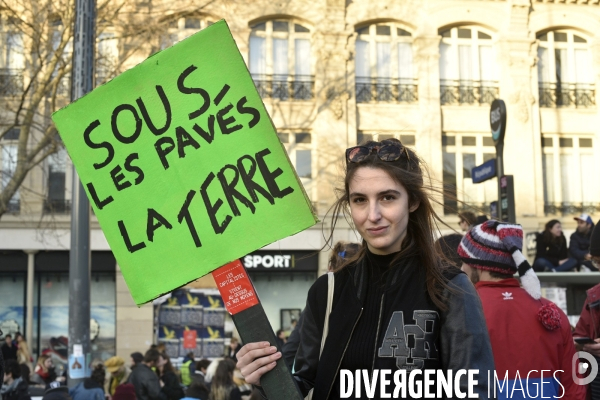 Marche du siècle pour le climat, étudiants, scolaires, enfants. March of century for climate, with youth.