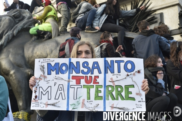 Marche du siècle pour le climat, étudiants, scolaires, enfants. March of century for climate, with youth.