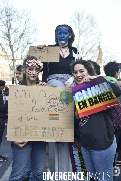 Marche du siècle pour le climat, étudiants, scolaires, enfants. March of century for climate, with youth.