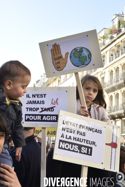 Marche du siècle pour le climat, étudiants, scolaires, enfants. March of century for climate, with youth.