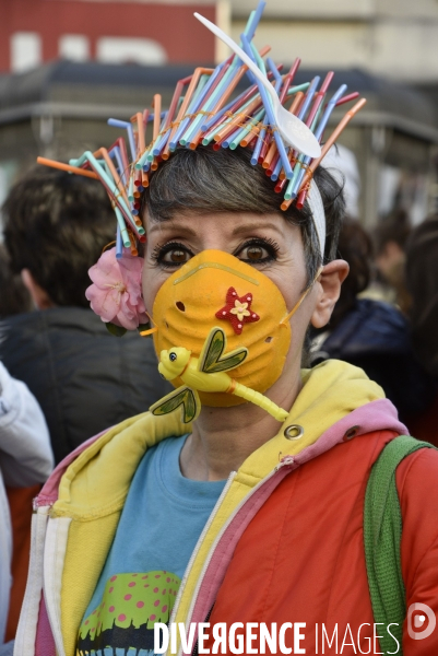 Marche du siècle pour le climat. March of century for climate, with youth.