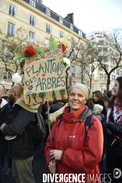 Marche du siècle pour le climat. March of century for climate, with youth.