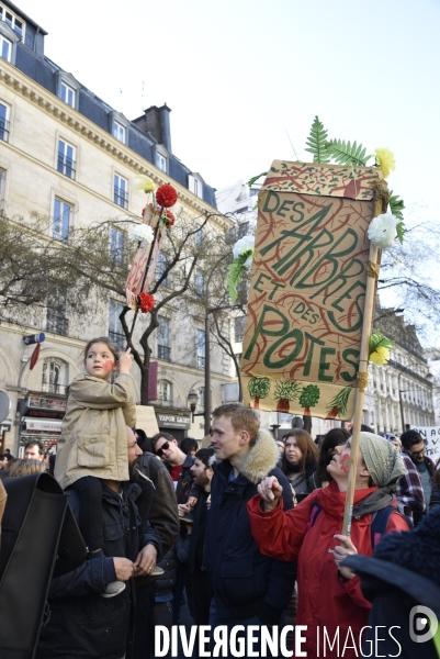 Marche du siècle pour le climat. March of century for climate, with youth.