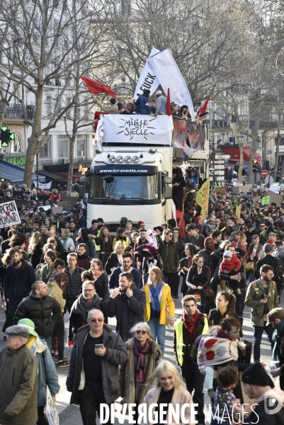 Marche du siècle pour le climat. March of century for climate, with youth.