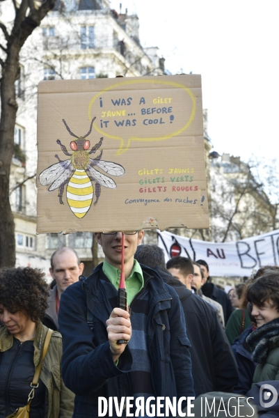 Marche du siècle pour le climat. March of century for climate, with youth.