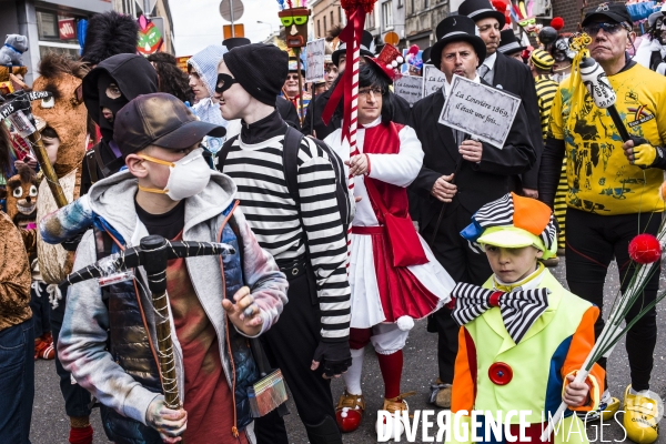 La Louvière, soumonce costumée avant le carnaval.