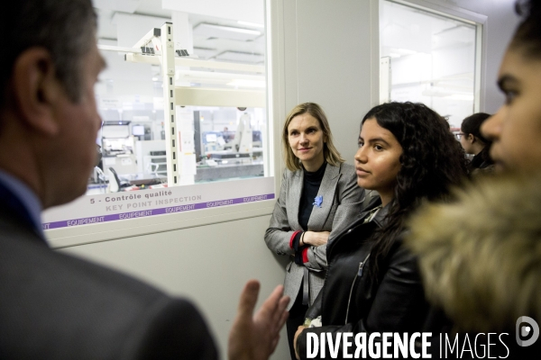 Agnès PANNIER-RUNACHER visite le site d AIRBUS Defence & Space à Elancourt