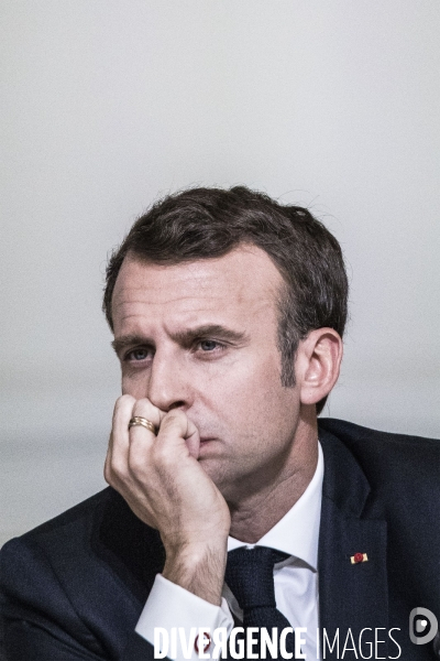 Grand débat, Emmanuel Macron reçoit des intellectuels.