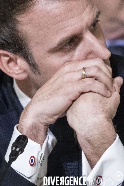 Grand débat, Emmanuel Macron reçoit des intellectuels.