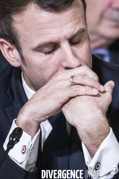 Grand débat, Emmanuel Macron reçoit des intellectuels.