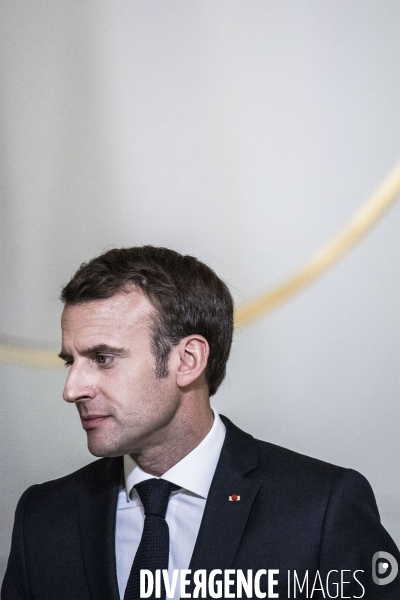 Grand débat, Emmanuel Macron reçoit des intellectuels.