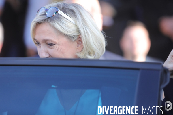 Marine le pen dans le lot-et-garonne a buzet sur baìse