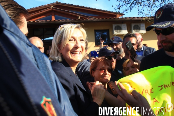 Marine le pen dans le lot-et-garonne a buzet sur baìse