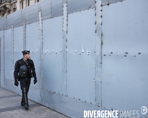 Dispositif de protection du Fouquet s aux Champs Elysées