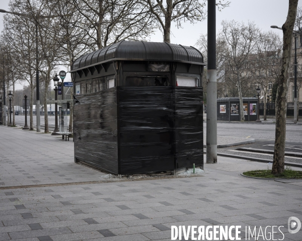 Kiosque détruit lors de l acte 18 des gilets jaunes