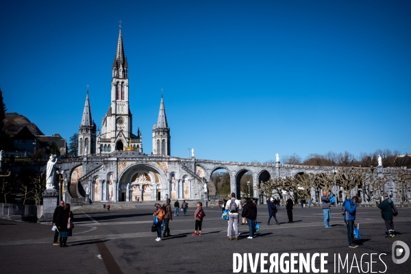 Lourdes : site de pelerinage catholique