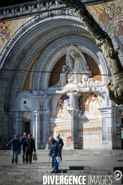 Lourdes : site de pelerinage catholique