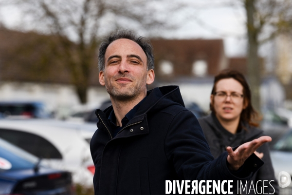 Raphaël Glucksmann et Olivier Faure en campagne pour les élections européennes.