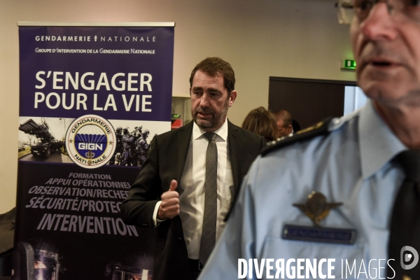 GIGN et RAID, visites de Christophe Castaner et Laurent Nunez.