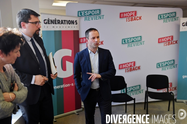 Conference de presse de Benoit Hamon