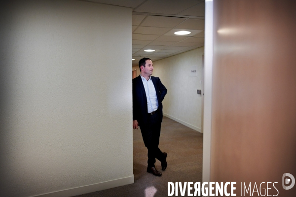 Conference de presse de Benoit Hamon