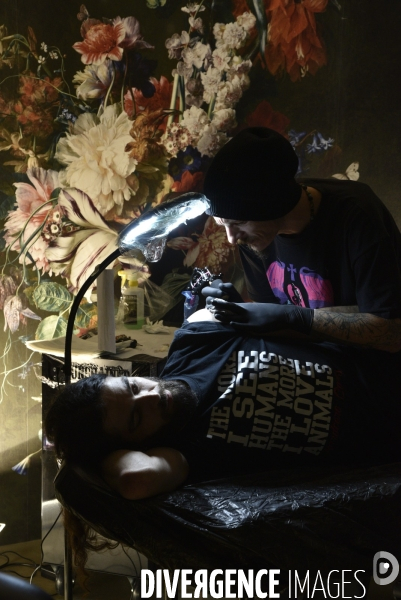 Le salon de tatouage et piercing AENIMA organise un évenement au profit de l association One Voice qui défend les animaux.  Animals rights