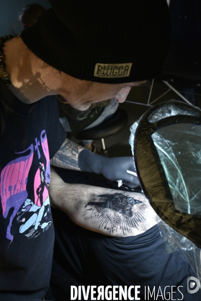 Le salon de tatouage et piercing AENIMA organise un évenement au profit de l association One Voice qui défend les animaux.  Animals rights
