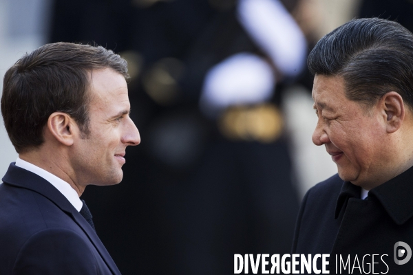 Emmanuel MACRON reçoit XI Jinping à l Elysée.