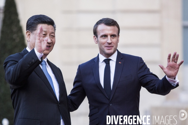 Emmanuel MACRON reçoit XI Jinping à l Elysée.