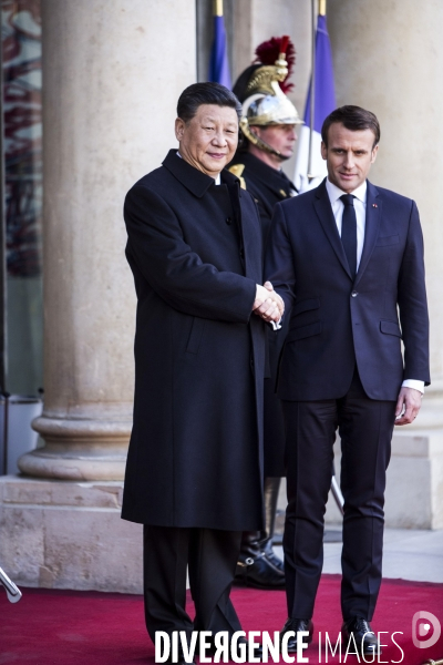 Emmanuel MACRON reçoit XI Jinping à l Elysée.