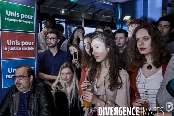 Meet Up jeunes et Raphaël Glucksmann, tête de liste Place publique