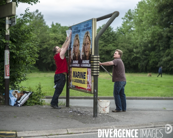 Campagne legislative de Marine Le Pen. Collage d affiches