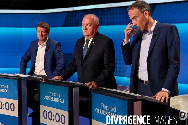 Sur le plateau de L Emission politique. Elections européennes.